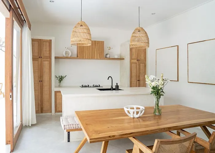 Villa Cozy 3 Bd In Heart Of
