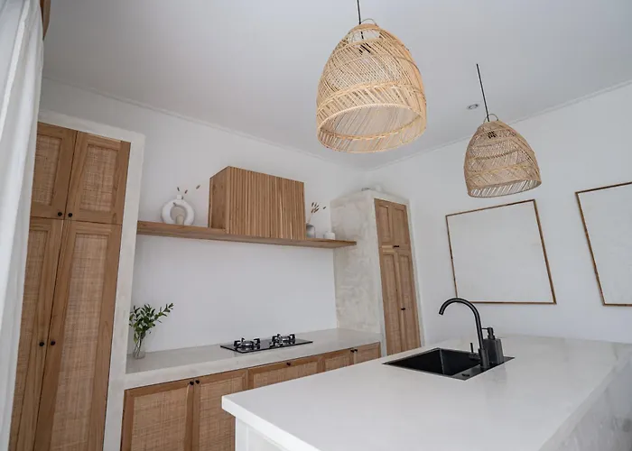 Cozy 3 Bd In Heart Of Villa