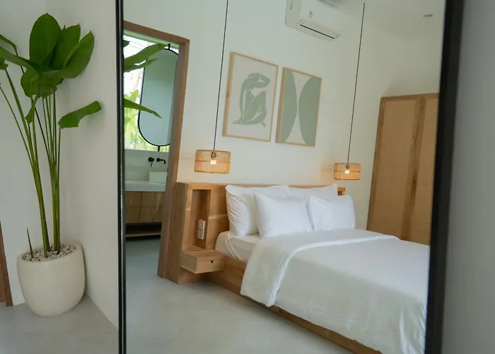 Cozy 3 Bd In Heart Of *