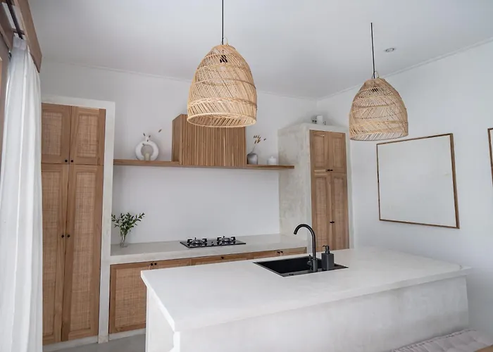 Villa Cozy 3 Bd In Heart Of *