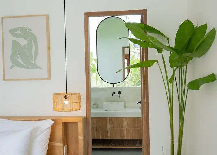 Cozy 3 Bd In Heart Of * Canggu