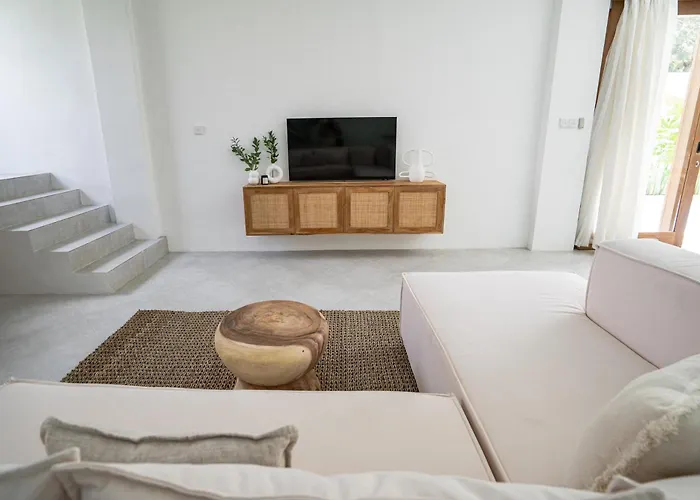Villa Cozy 3 Bd In Heart Of