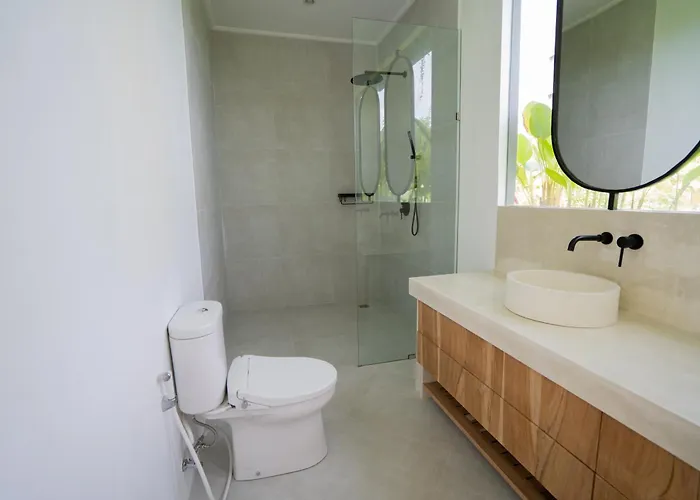 Cozy 3 Bd In Heart Of Villa