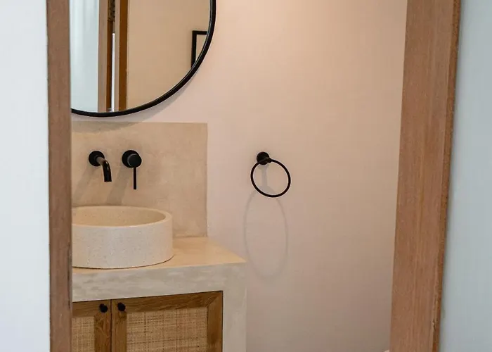 Cozy 3 Bd In Heart Of Canggu