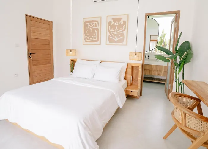 Cozy 3 Bd In Heart Of Villa *