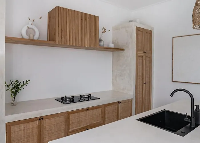 Villa Cozy 3 Bd In Heart Of
